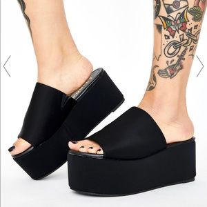 Chunky Sole Sandals/Slides